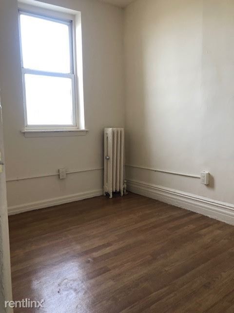 3 br, 1 bath - 142 Highlawn Ave - 3 br, 1 bath  - 142 Highlawn Ave