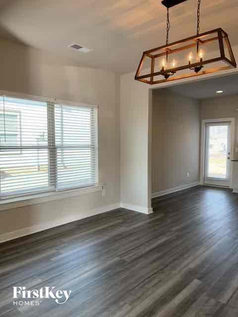 Building Photo - 125 Avalon Way
