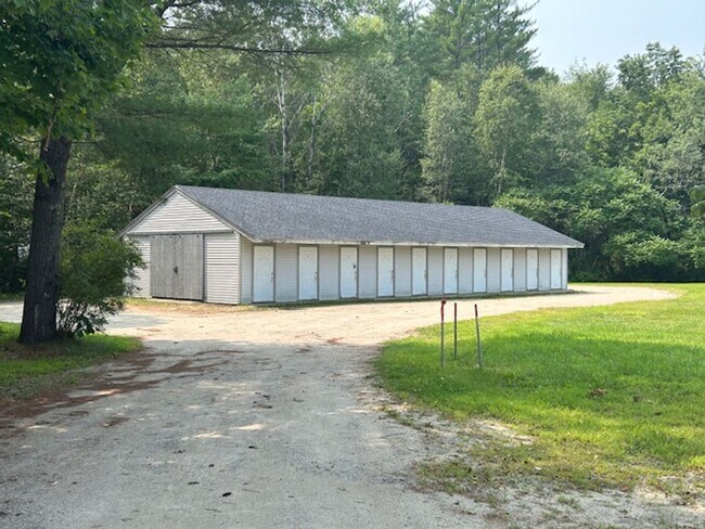 Building Photo - 1333 NH-175