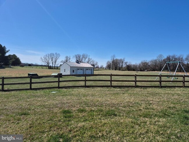 Foto del edificio - 330 Majestic Ln