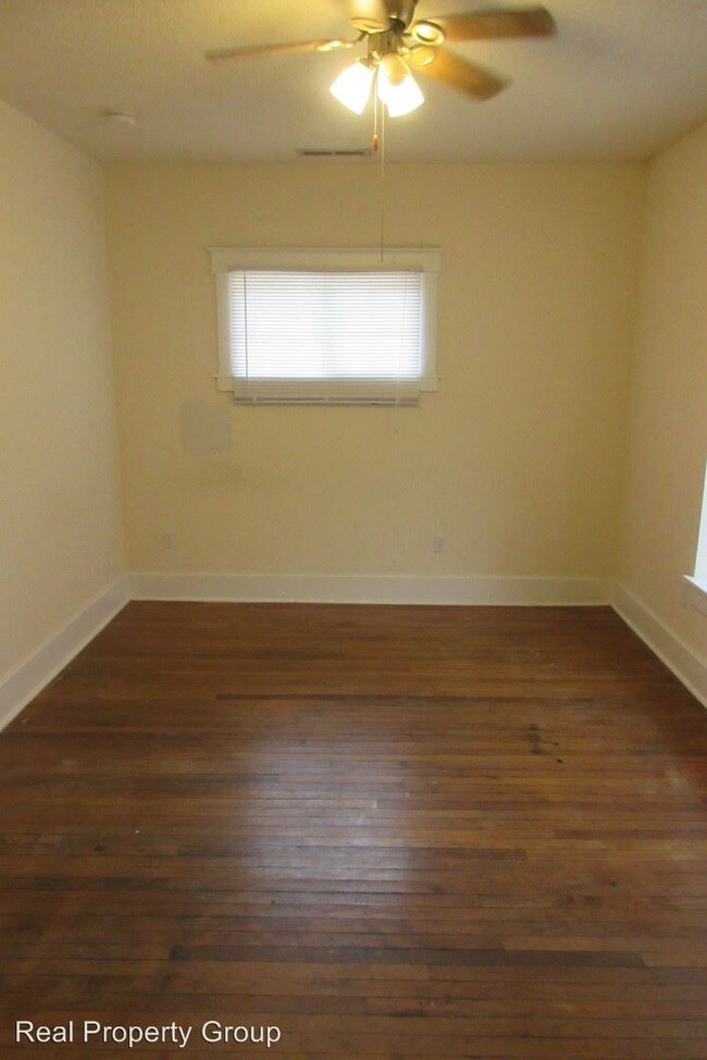 Building Photo - 1415 Wilson Ave