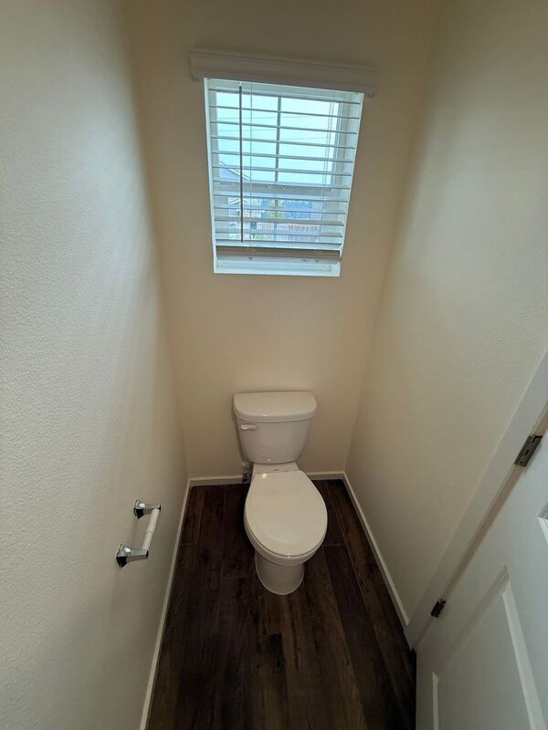 Foto del edificio - 4816 Apollo Ave