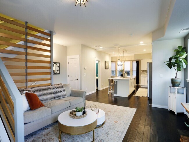 Foto del edificio - 3 Bedroom Townhome in Denver