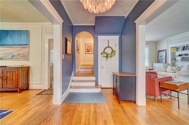 Building Photo - 1432 W Princess Anne Rd