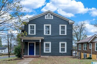 Building Photo - 1101 7th Ave W