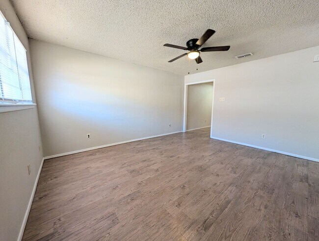 Foto del edificio - 6509 21st St