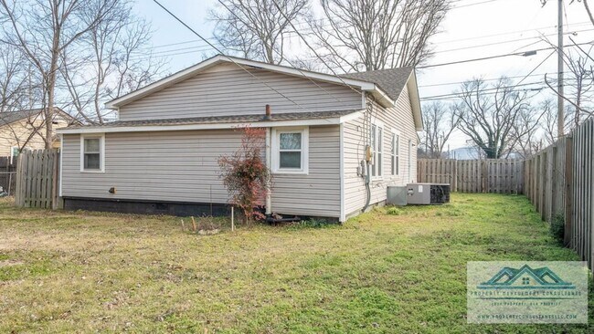 Foto del edificio - 2024 1st St SW