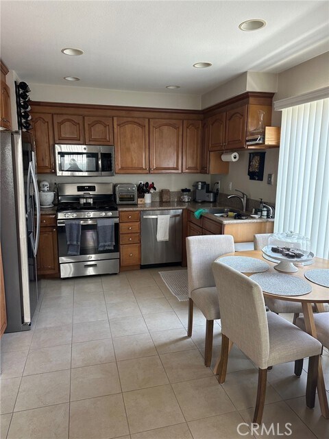 Foto del edificio - 202 Colton St