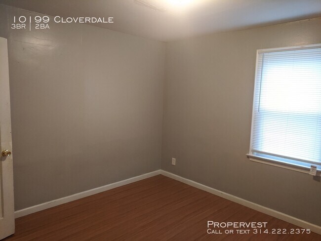 Foto del edificio - 10199 Cloverdale Dr