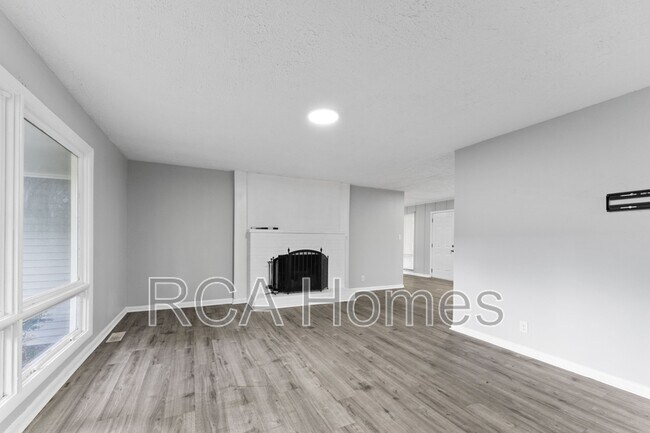 Foto del edificio - 2292 W 67th St