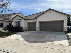 Building Photo - 1506 Azalea Dr