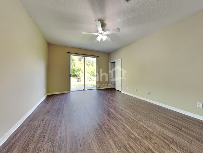 Building Photo - 10308 Goldenbrook Way