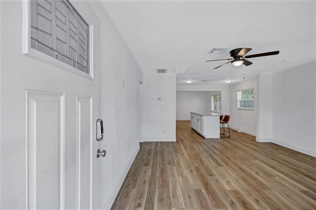 Foto del edificio - 3700 14th St N