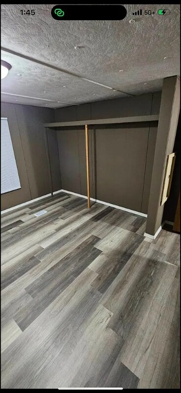 Foto del edificio - 4720 Ellsworth Ln