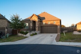 Building Photo - 602 Rancho Guerra