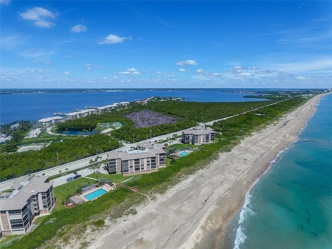 Building Photo - 2571 NE Ocean Blvd