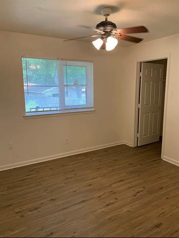 Foto del edificio - 6316 Bowling Brook Dr