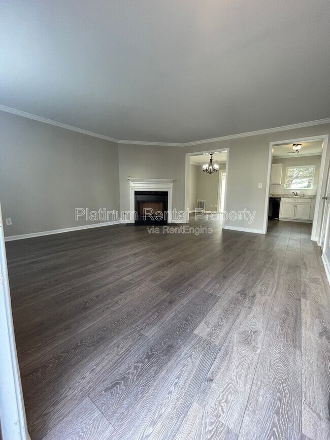 Foto del edificio - 3575 Kennesaw Station Dr