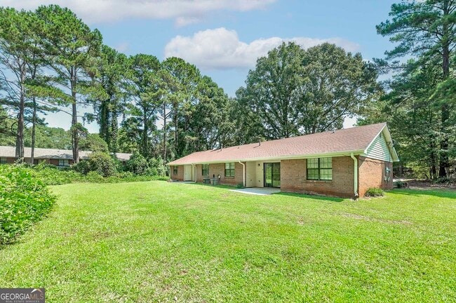 Building Photo - 355 Santa Fe Trail