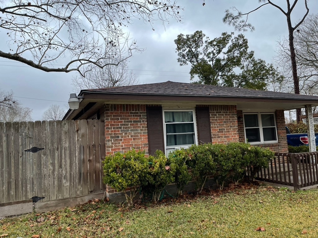 301 Cypress St, Alvin, TX 77511 House for Rent in Alvin, TX