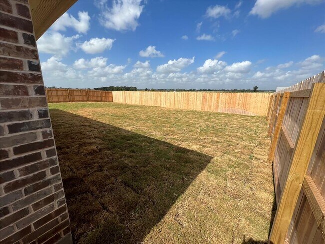 Foto del edificio - 2426 Divot Ln