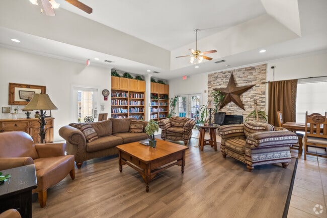 Interior Photo - Oak Timbers White Settlement