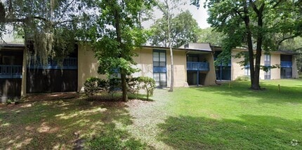Building Photo - 2811 SW Archer Rd