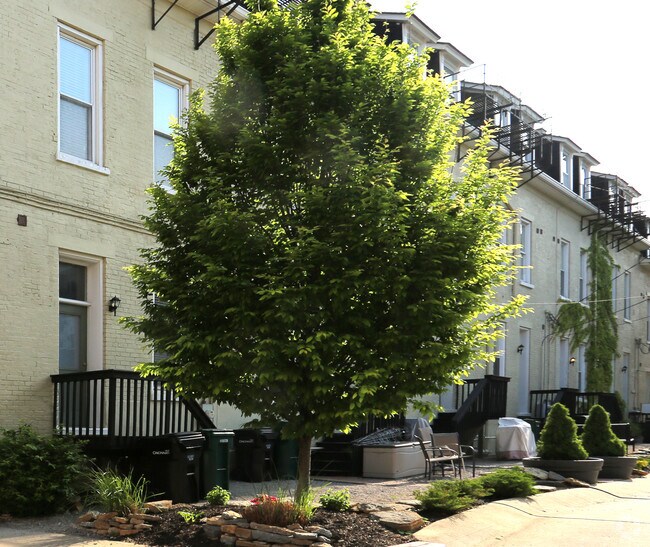 Building Photo - Keys Hill