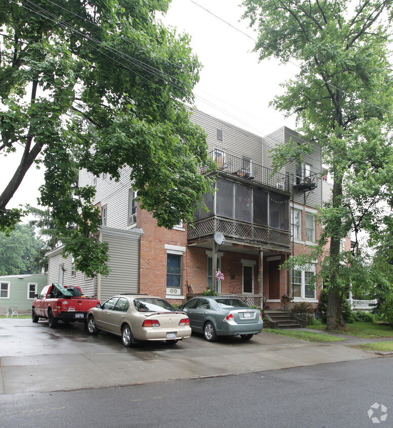 Building Photo - 414 Glen St