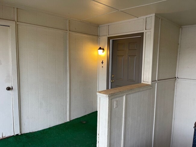 Building Photo - 3 bed upstairs condo in Norman, community ...