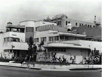 Foto del edificio - 853-855 S Hobart Blvd