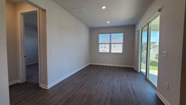 Building Photo - 31764 Broadwater Ave