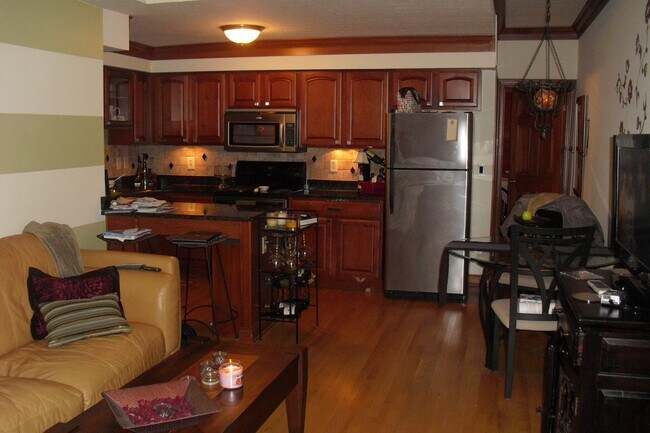 Kitchen - 6 Clark Pl