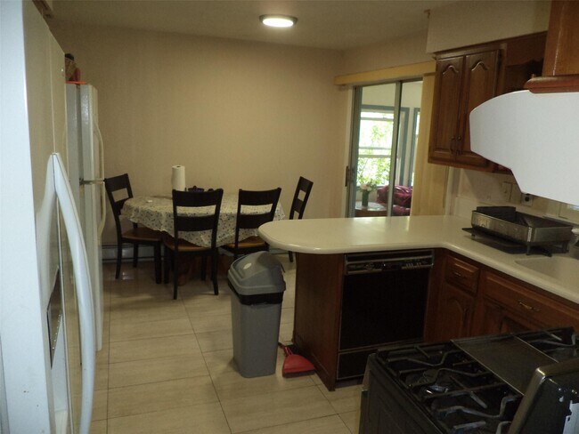Foto del edificio - 18 Briarwood Ave