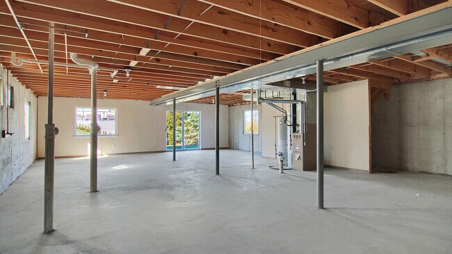 Building Photo - Two Bedroom Villa