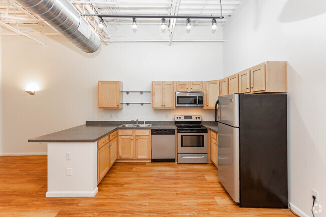 Interior Photo - Riverview Industrie Lofts