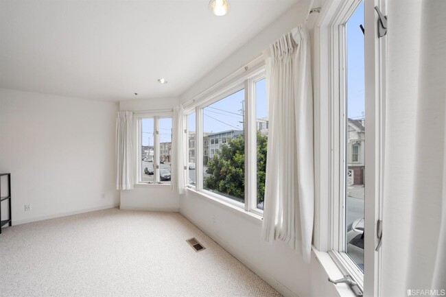 Foto del edificio - 328 2nd Ave