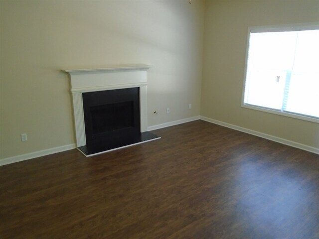 Foto del edificio - 550 Brook Hollow Dr