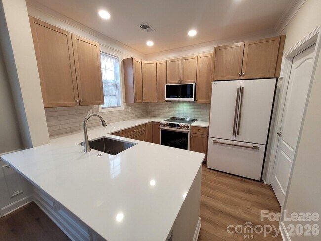 Foto del edificio - 121 Singleton Rd