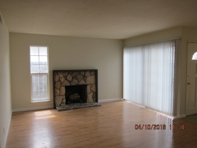Building Photo - Milpitas duplex home