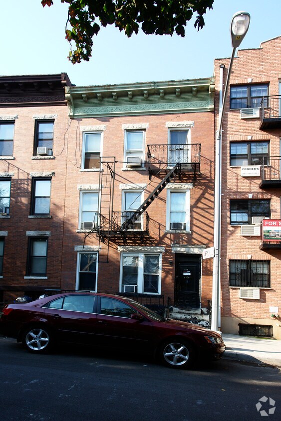 Building Photo - 348 22nd St