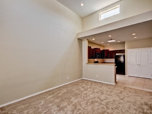 Building Photo - 8940 W Olive Ave
