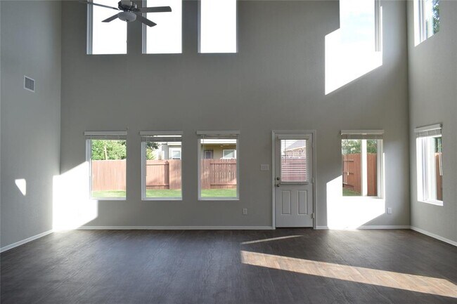 Building Photo - 2405 Ambling Trl