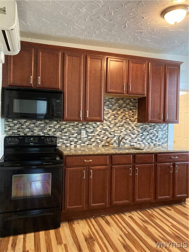 Foto del edificio - 76 Tracy St