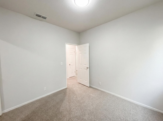 Building Photo - 108 Austin Dr