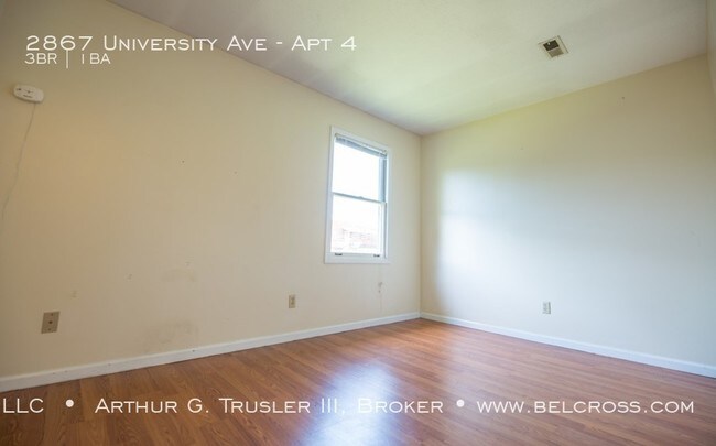 Building Photo - 2867 University Ave