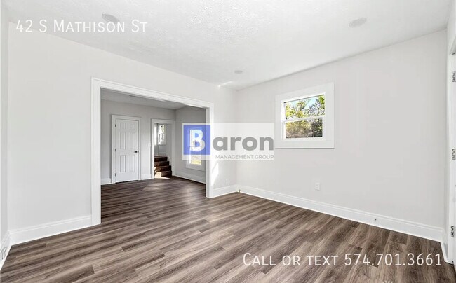 Foto del edificio - 42 S Mathison St