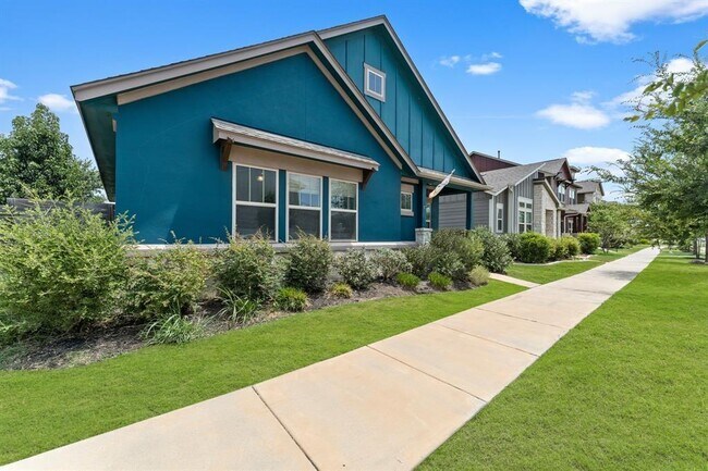 Foto del edificio - 8701 Blaze Dr