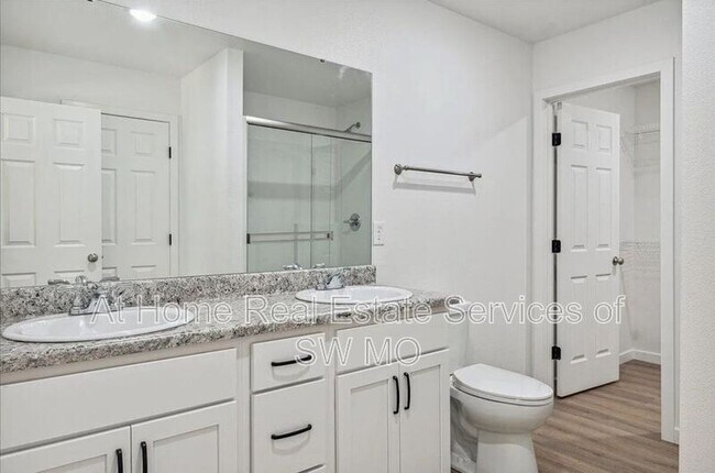Foto del edificio - 1052 S Overhill Ave
