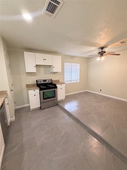 Foto del edificio - 4527 Fitzwater Dr